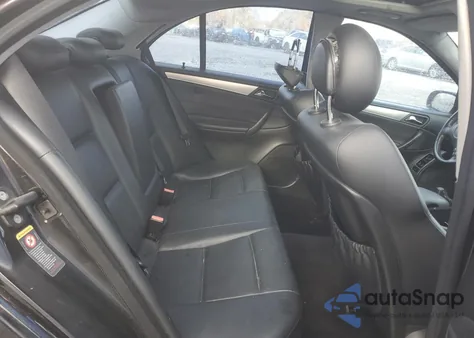 2005 Mercedes-Benz C 230K Sport Sedan z USA, uszkodzony, nr VIN WDBRF40J75F578685